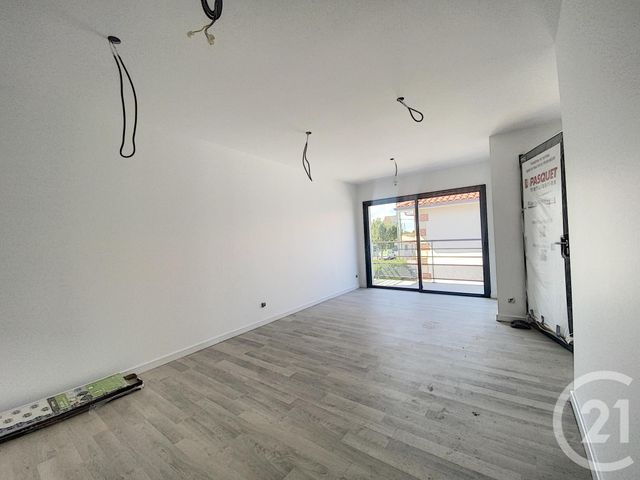 Afficher la photo en grand Appartement F3 à vendre - 3 pièces - 66.04 m2 - GUJAN MESTRAS - 33 - AQUITAINE - Century 21 Duprat Donnesse
