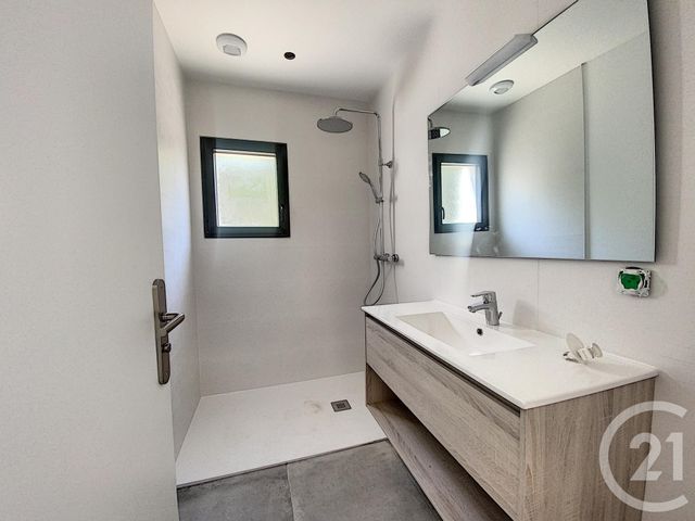 Afficher la photo en grand Appartement F3 à vendre - 3 pièces - 63.62 m2 - GUJAN MESTRAS - 33 - AQUITAINE - Century 21 Duprat Donnesse