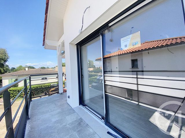 Afficher la photo en grand Appartement F3 à vendre - 3 pièces - 63.62 m2 - GUJAN MESTRAS - 33 - AQUITAINE - Century 21 Duprat Donnesse