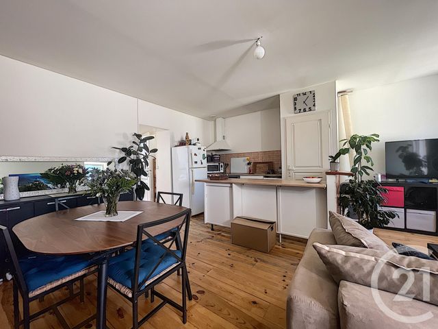 Afficher la photo en grand Appartement F3 à vendre - 3 pièces - 49.0 m2 - GUJAN MESTRAS - 33 - AQUITAINE - Century 21 Duprat Donnesse