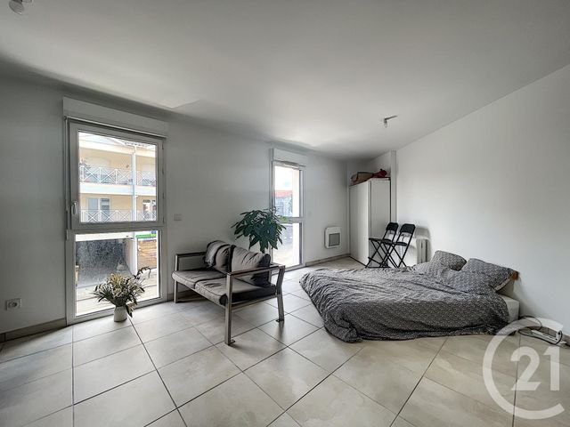 Afficher la photo en grand Studio à vendre - 1 pièce - 33.06 m2 - GUJAN MESTRAS - 33 - AQUITAINE - Century 21 Duprat Donnesse