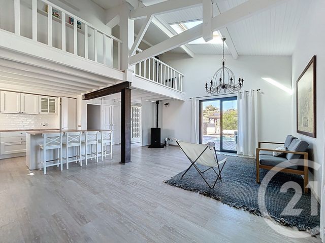 maison à vendre - 7 pièces - 142.8 m2 - GUJAN MESTRAS - 33 - AQUITAINE - Century 21 Duprat & Associés