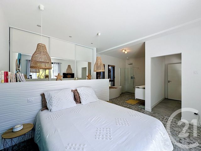 maison à vendre - 6 pièces - 200.0 m2 - GUJAN MESTRAS - 33 - AQUITAINE - Century 21 Duprat & Associés