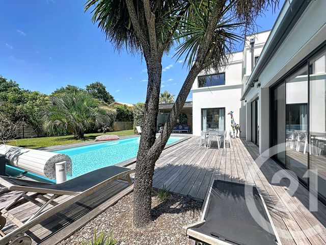 maison à vendre - 6 pièces - 200.0 m2 - GUJAN MESTRAS - 33 - AQUITAINE - Century 21 Duprat & Associés