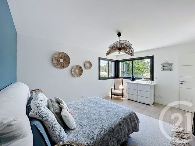 maison à vendre - 6 pièces - 200.0 m2 - GUJAN MESTRAS - 33 - AQUITAINE - Century 21 Duprat & Associés