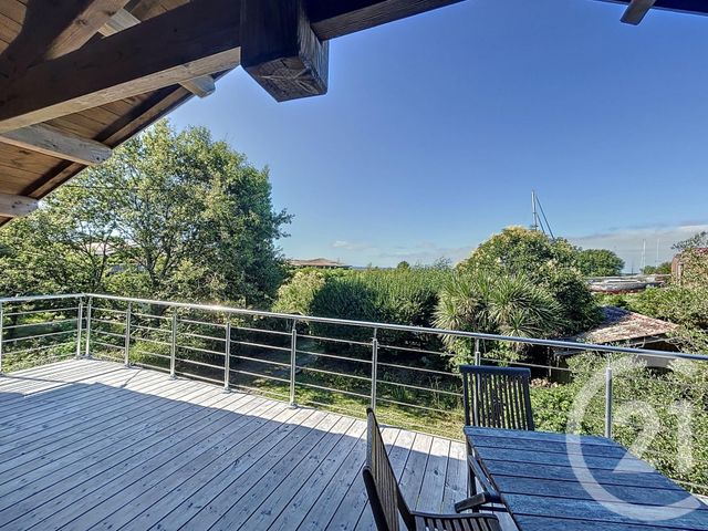 maison à vendre - 5 pièces - 148.03 m2 - GUJAN MESTRAS - 33 - AQUITAINE - Century 21 Duprat & Associés
