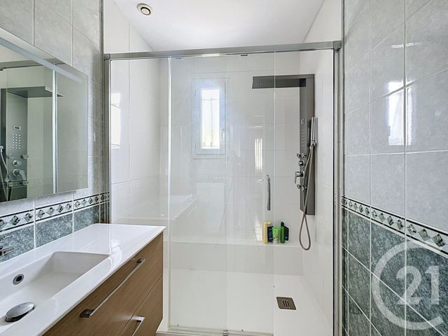 maison à vendre - 5 pièces - 117.45 m2 - GUJAN MESTRAS - 33 - AQUITAINE - Century 21 Duprat & Associés