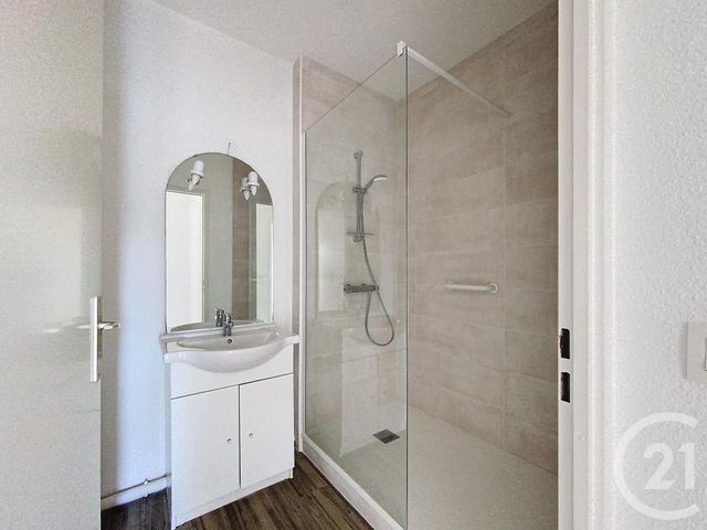 Appartement F3 à vendre - 3 pièces - 61.74 m2 - GUJAN MESTRAS - 33 - AQUITAINE - Century 21 Duprat & Associés