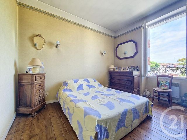 maison à vendre - 4 pièces - 127.5 m2 - GUJAN MESTRAS - 33 - AQUITAINE - Century 21 Duprat & Associés