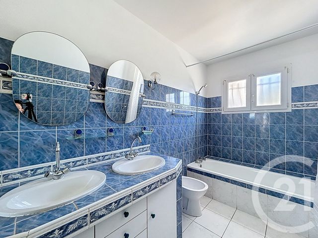 maison à vendre - 4 pièces - 108.1 m2 - GUJAN MESTRAS - 33 - AQUITAINE - Century 21 Duprat & Associés