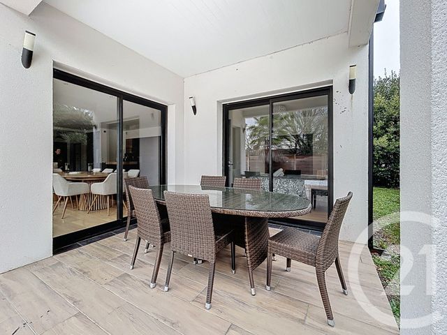 maison à vendre - 7 pièces - 175.12 m2 - GUJAN MESTRAS - 33 - AQUITAINE - Century 21 Duprat & Associés