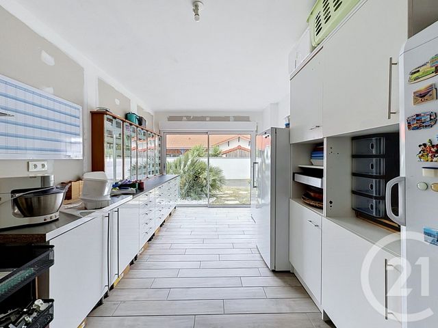 maison à vendre - 6 pièces - 189.8 m2 - LE TEICH - 33 - AQUITAINE - Century 21 Duprat & Associés