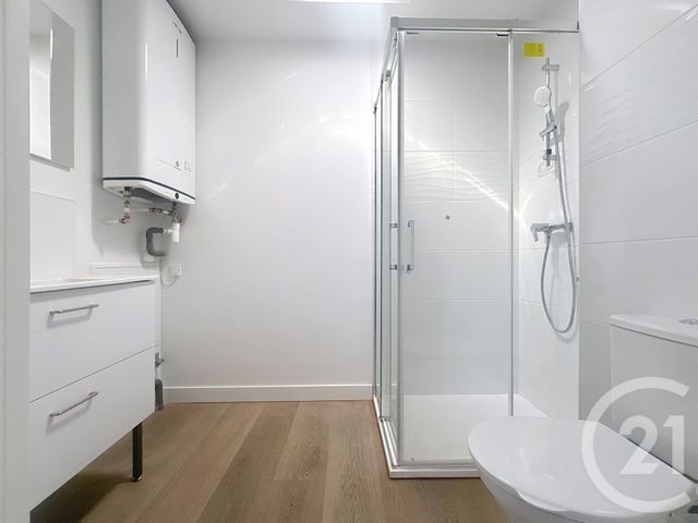 Appartement F2 à vendre - 2 pièces - 31.19 m2 - GUJAN MESTRAS - 33 - AQUITAINE - Century 21 Duprat & Associés