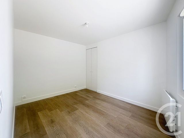 Appartement F2 à vendre - 2 pièces - 34.1 m2 - GUJAN MESTRAS - 33 - AQUITAINE - Century 21 Duprat & Associés