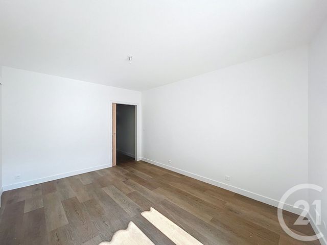 Appartement F2 à vendre - 2 pièces - 35.53 m2 - GUJAN MESTRAS - 33 - AQUITAINE - Century 21 Duprat & Associés