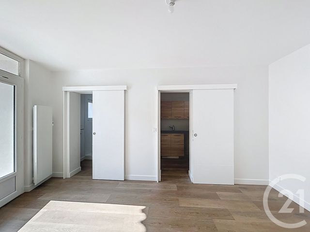 Appartement F2 à vendre - 2 pièces - 35.53 m2 - GUJAN MESTRAS - 33 - AQUITAINE - Century 21 Duprat & Associés