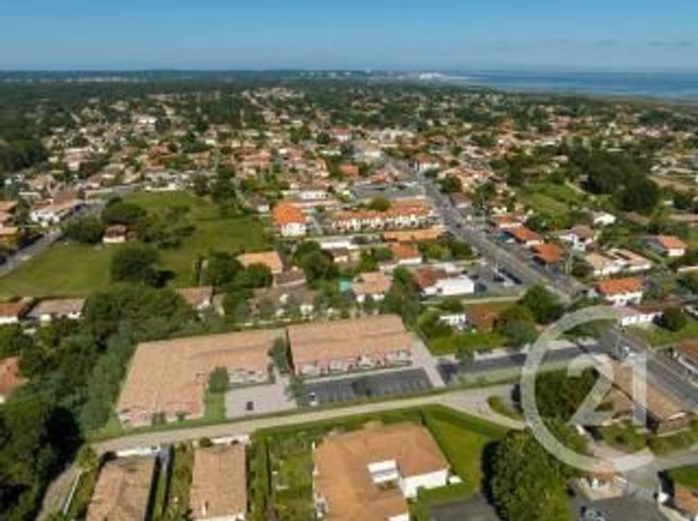 Appartement T3 à vendre - 3 pièces - 60.5 m2 - GUJAN MESTRAS - 33 - AQUITAINE - Century 21 Duprat & Associés