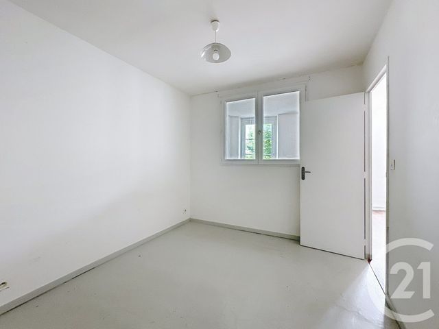 Appartement F2 à vendre - 2 pièces - 31.19 m2 - GUJAN MESTRAS - 33 - AQUITAINE - Century 21 Duprat & Associés