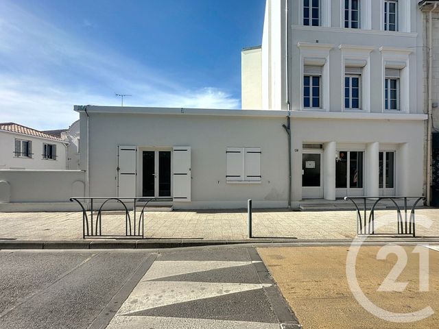 Appartement F2 à vendre - 2 pièces - 31.19 m2 - GUJAN MESTRAS - 33 - AQUITAINE - Century 21 Duprat & Associés