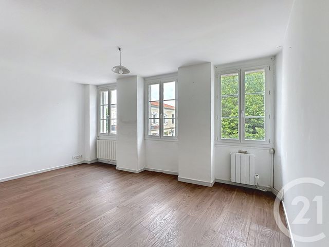 Appartement F2 à vendre - 2 pièces - 31.19 m2 - GUJAN MESTRAS - 33 - AQUITAINE - Century 21 Duprat & Associés