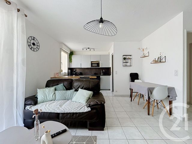 Appartement F2 bis à vendre - 2 pièces - 49.79 m2 - GUJAN MESTRAS - 33 - AQUITAINE - Century 21 Duprat & Associés