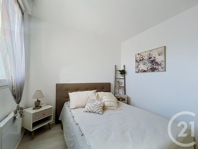 Appartement F2 bis à vendre - 2 pièces - 49.79 m2 - GUJAN MESTRAS - 33 - AQUITAINE - Century 21 Duprat & Associés