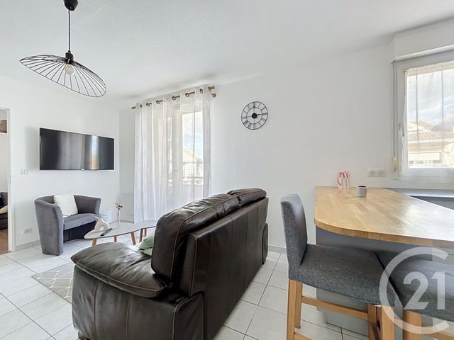 Appartement F2 bis à vendre - 2 pièces - 49.79 m2 - GUJAN MESTRAS - 33 - AQUITAINE - Century 21 Duprat & Associés