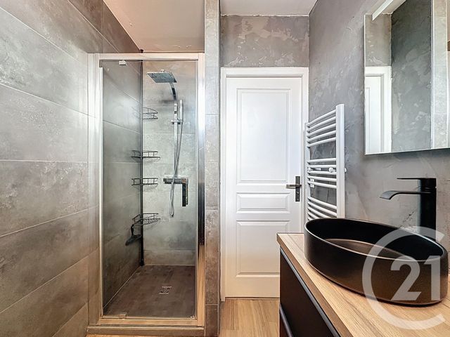 Appartement F3 à vendre - 4 pièces - 49.69 m2 - GUJAN MESTRAS - 33 - AQUITAINE - Century 21 Duprat & Associés