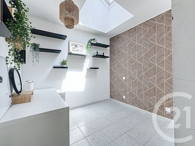 Appartement F3 à vendre - 4 pièces - 49.69 m2 - GUJAN MESTRAS - 33 - AQUITAINE - Century 21 Duprat & Associés