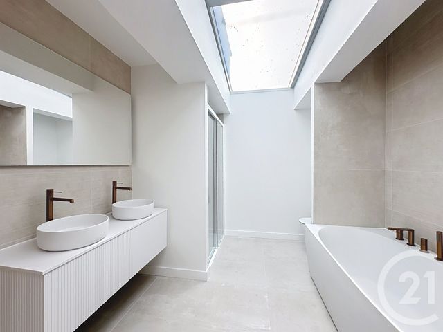 maison à vendre - 6 pièces - 177.0 m2 - GUJAN MESTRAS - 33 - AQUITAINE - Century 21 Duprat & Associés