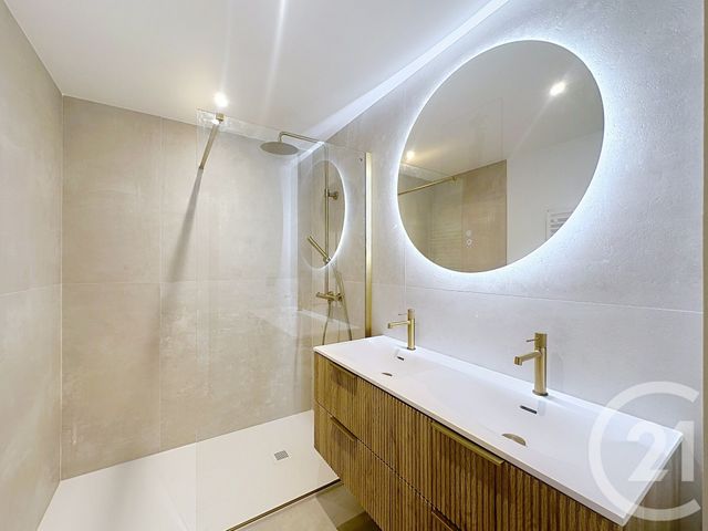 maison à vendre - 6 pièces - 177.0 m2 - GUJAN MESTRAS - 33 - AQUITAINE - Century 21 Duprat & Associés