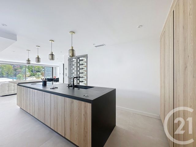 maison à vendre - 6 pièces - 177.0 m2 - GUJAN MESTRAS - 33 - AQUITAINE - Century 21 Duprat & Associés