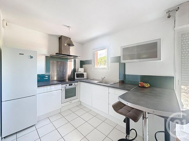 Appartement F2 à vendre - 2 pièces - 46.0 m2 - GUJAN MESTRAS - 33 - AQUITAINE - Century 21 Duprat & Associés