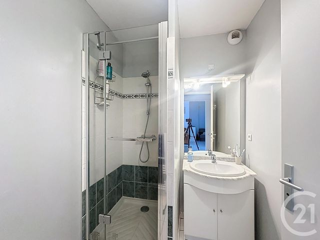Appartement F2 à vendre - 2 pièces - 46.0 m2 - GUJAN MESTRAS - 33 - AQUITAINE - Century 21 Duprat & Associés