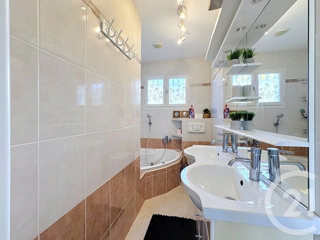 maison à vendre - 5 pièces - 135.0 m2 - GUJAN MESTRAS - 33 - AQUITAINE - Century 21 Duprat & Associés
