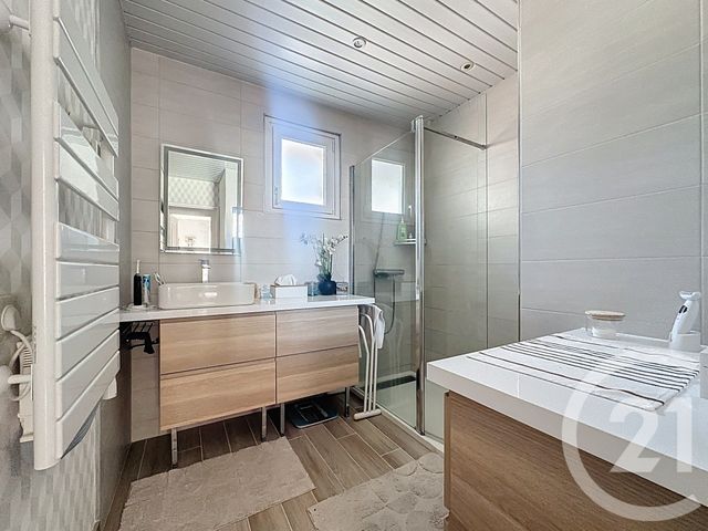 maison à vendre - 6 pièces - 124.0 m2 - GUJAN MESTRAS - 33 - AQUITAINE - Century 21 Duprat & Associés