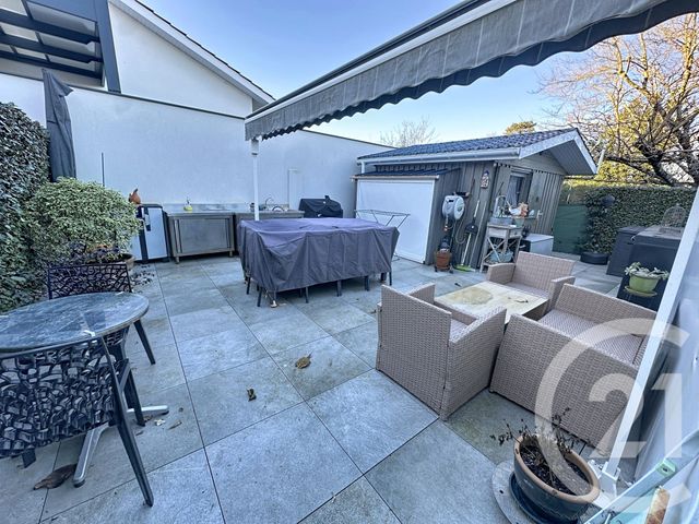 Appartement T2 à vendre - 3 pièces - 59.83 m2 - GUJAN MESTRAS - 33 - AQUITAINE - Century 21 Duprat & Associés