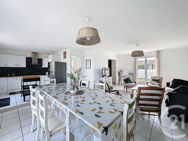 maison à louer - 5 pièces - 104.37 m2 - LA TESTE DE BUCH - 33 - AQUITAINE - Century 21 Duprat & Associés