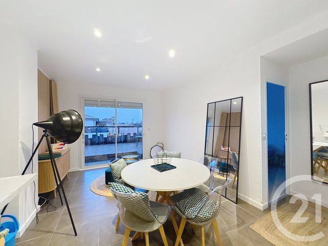 Appartement F4 à louer - 4 pièces - 63.41 m2 - GUJAN MESTRAS - 33 - AQUITAINE - Century 21 Duprat & Associés