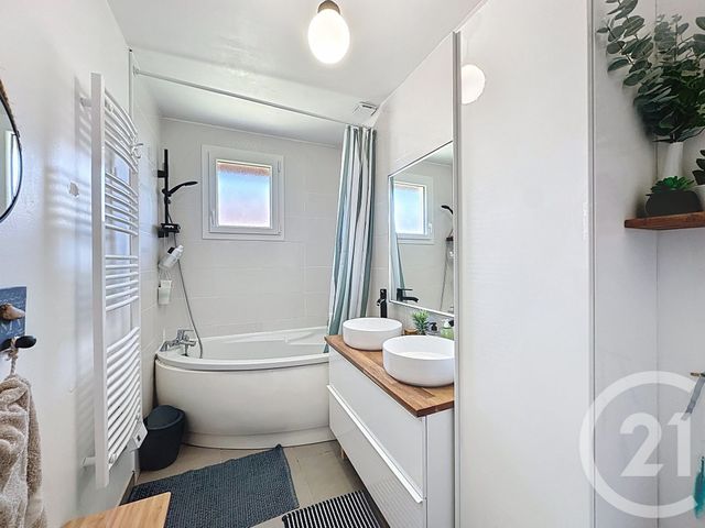 maison à vendre - 4 pièces - 94.45 m2 - GUJAN MESTRAS - 33 - AQUITAINE - Century 21 Duprat & Associés