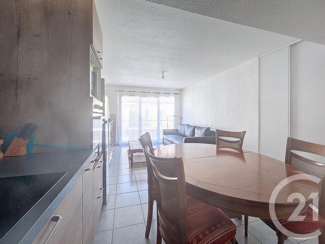 Appartement F3 à louer - 3 pièces - 56.66 m2 - GUJAN MESTRAS - 33 - AQUITAINE - Century 21 Duprat & Associés