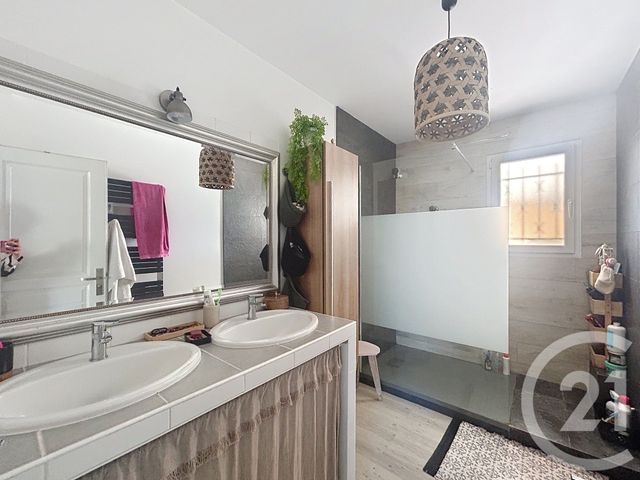 maison à vendre - 5 pièces - 124.25 m2 - GUJAN MESTRAS - 33 - AQUITAINE - Century 21 Duprat & Associés