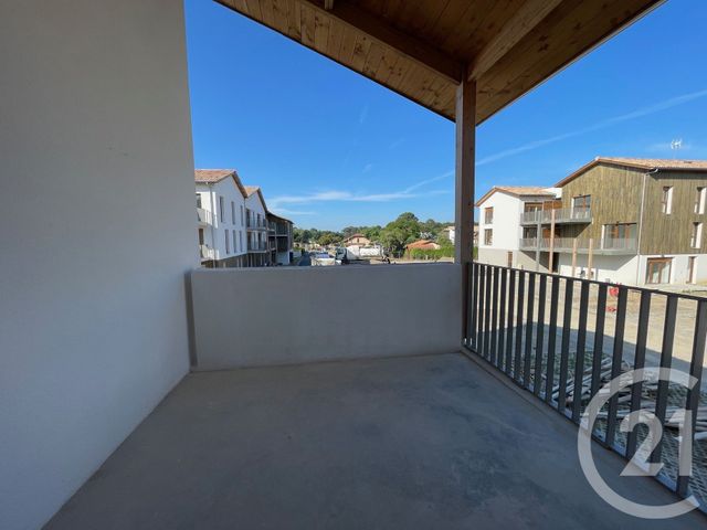 Appartement F2 à louer - 2 pièces - 45.07 m2 - MIOS - 33 - AQUITAINE - Century 21 Duprat & Associés