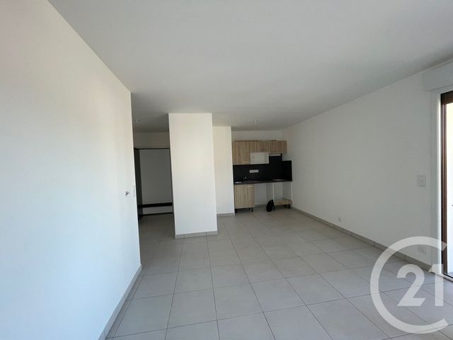 Appartement F2 à louer - 2 pièces - 45.07 m2 - MIOS - 33 - AQUITAINE - Century 21 Duprat & Associés