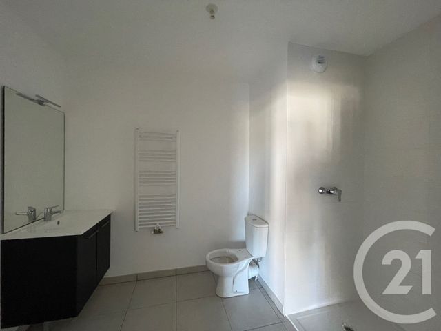 Appartement F2 à louer - 2 pièces - 45.07 m2 - MIOS - 33 - AQUITAINE - Century 21 Duprat & Associés