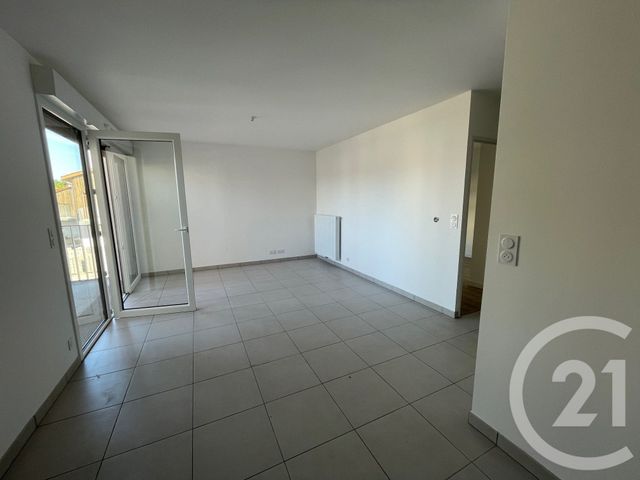 Appartement F2 à louer - 2 pièces - 45.07 m2 - MIOS - 33 - AQUITAINE - Century 21 Duprat & Associés