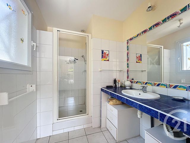 maison à vendre - 6 pièces - 163.39 m2 - GUJAN MESTRAS - 33 - AQUITAINE - Century 21 Duprat & Associés