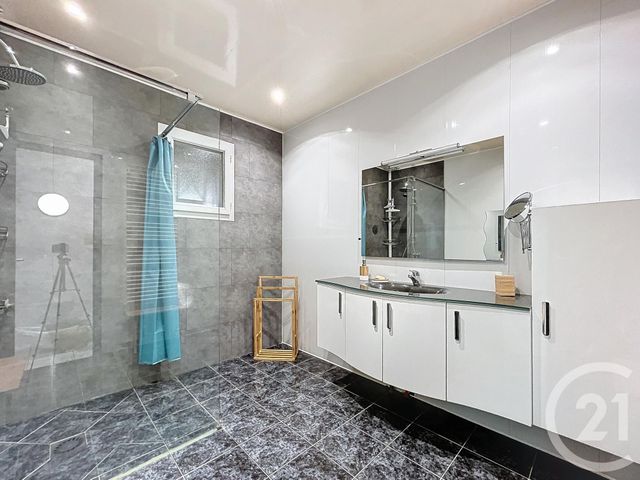 maison à vendre - 5 pièces - 126.69 m2 - GUJAN MESTRAS - 33 - AQUITAINE - Century 21 Duprat & Associés