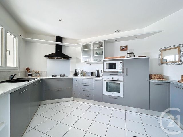 maison à vendre - 5 pièces - 126.69 m2 - GUJAN MESTRAS - 33 - AQUITAINE - Century 21 Duprat & Associés