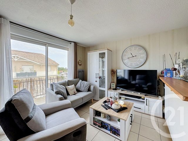 Appartement T3 à vendre - 3 pièces - 53.58 m2 - GUJAN MESTRAS - 33 - AQUITAINE - Century 21 Duprat & Associés